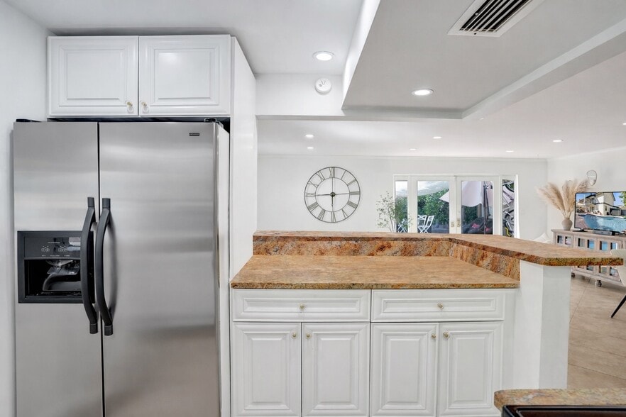 Building Photo - 1844 NE 26th Ave