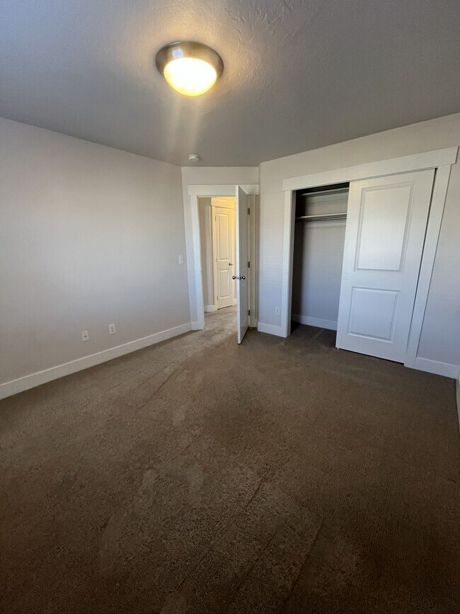 Building Photo - 2241 W 450 S