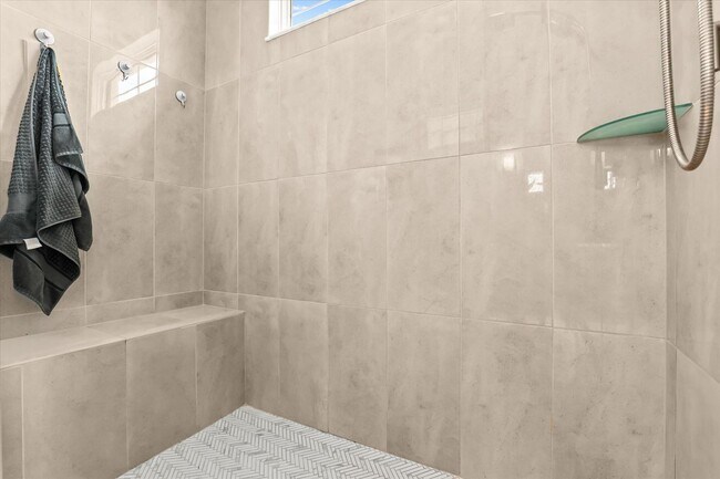 Building Photo - Waterfront Luxury Living | Private Dock + Direct Tampa Bay Access