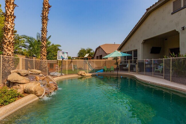 Building Photo - 12710 W Estero Ln