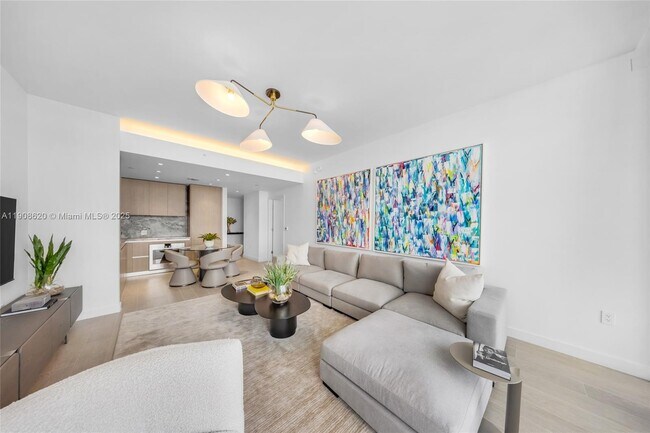 Building Photo - 500 Alton Rd