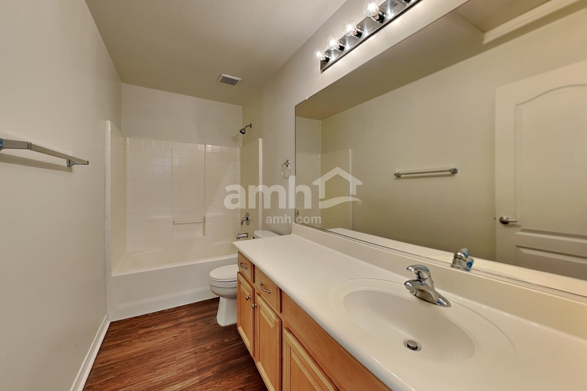 Building Photo - 17403 W Langer Ln