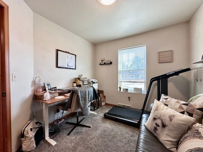 Building Photo - 1170-1172-1172 S Atrium Ct