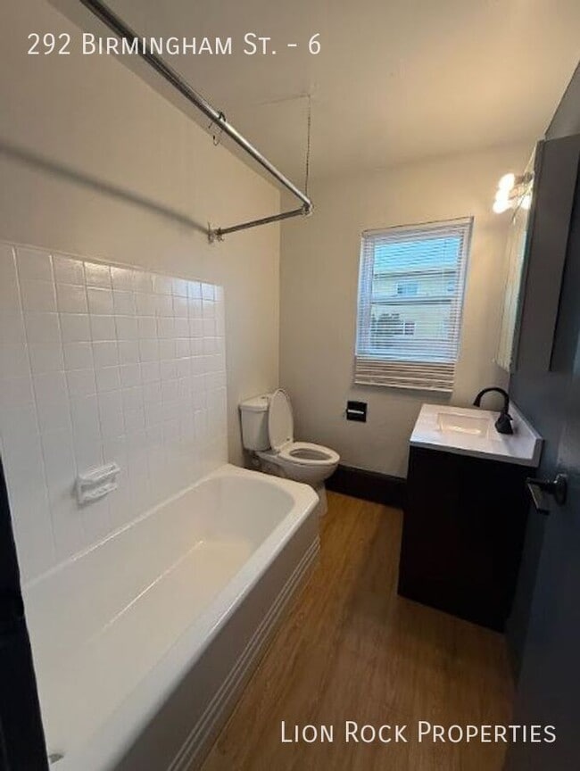 Building Photo - 292 Birmingham St