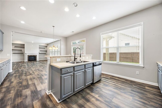 Building Photo - 4381 Challedon Dr