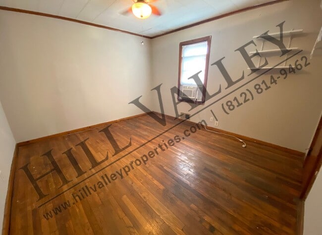 Building Photo - Two Bedroom Home