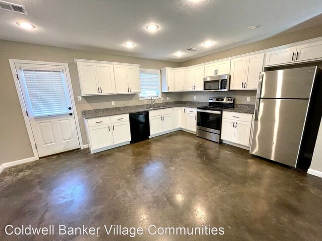 Building Photo - 3 br, 2 bath House - 45 Aaron Street