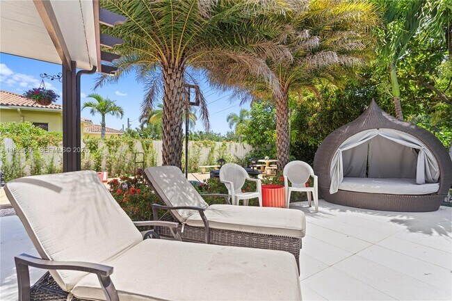 Building Photo - 16601 SW 87th Ct