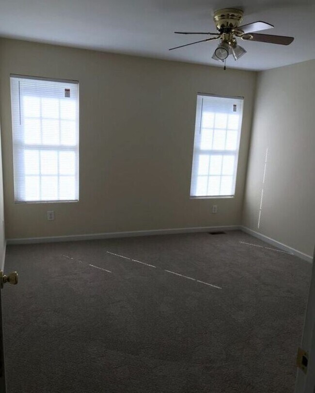 Building Photo - Charming 3BR 2 BA Cottage-Style Home in North Durham