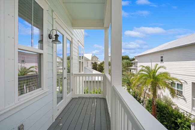 Building Photo - 79 Grande Pointe Dr