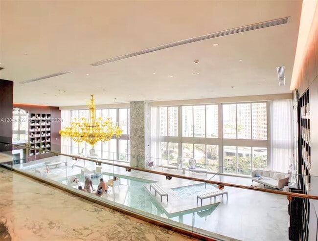 Building Photo - 485 Brickell Ave