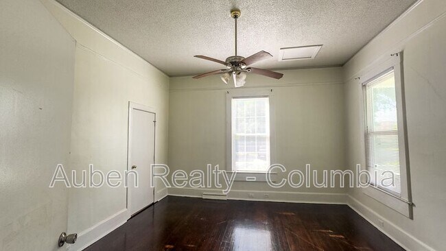 Building Photo - 1112 Olympia Ave