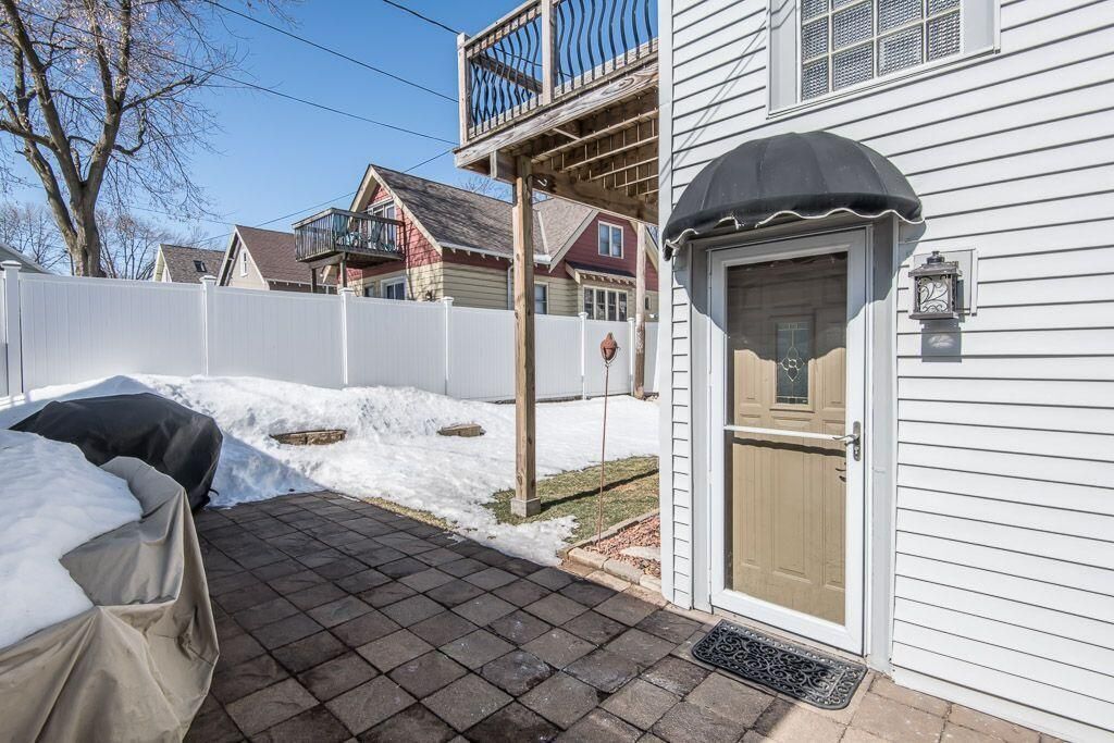 Building Photo - 537 N 59th St