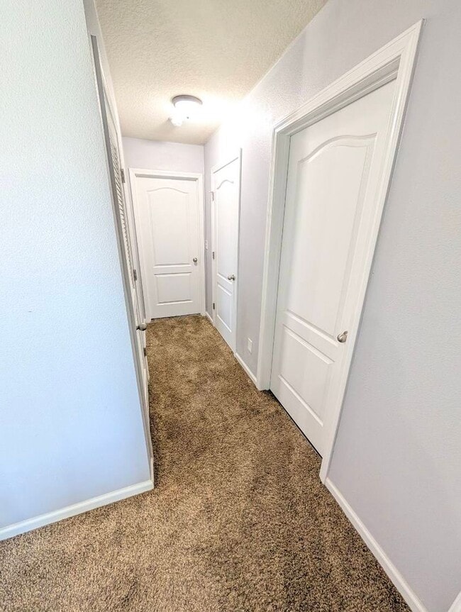 Building Photo - Spacious 5 Bedroom, 3 Bathroom Home with Flex Room, Loft & Pond View