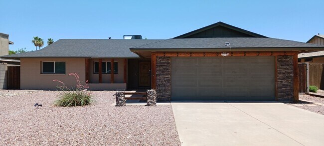 Primary Photo - Beautifully Crafted 3 Bed 2 Bath Home in T...