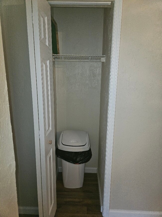 Building Photo - 1895 Big Oak Dr