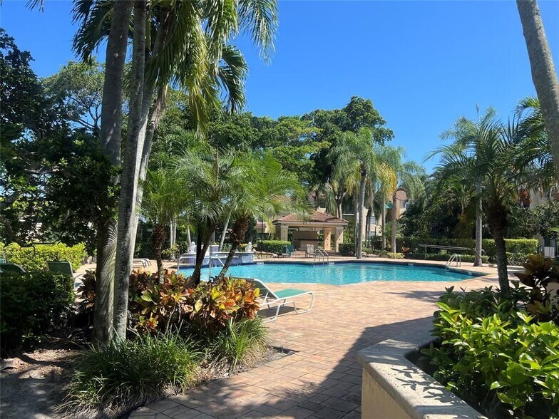 Building Photo - 1749 Village Blvd