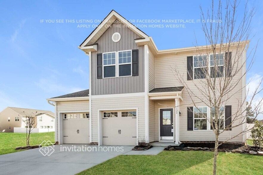 Primary Photo - 124 Caprine Ct