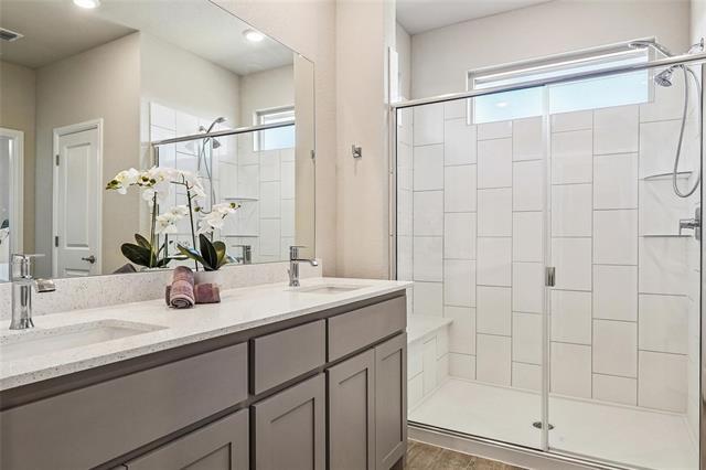 Building Photo - 1125 Southwark Dr