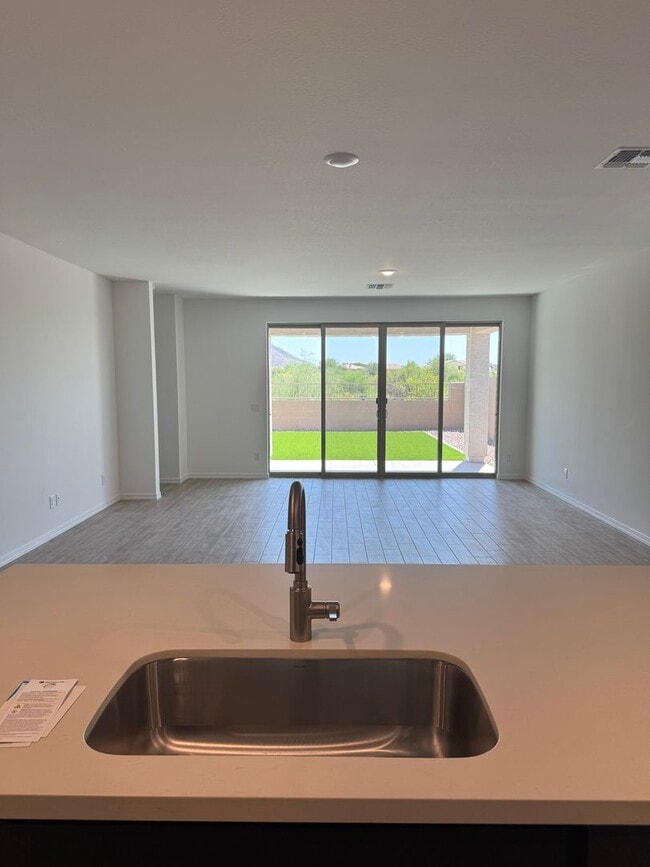 Building Photo - BRAND NEW HOME IN ALORAVITA IN PEORIA