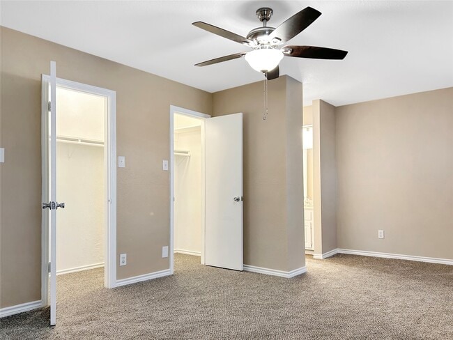 Building Photo - 1111 Baker Dr