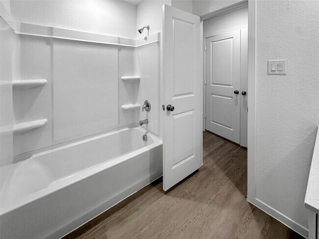 Building Photo - 31456 Moore Rd