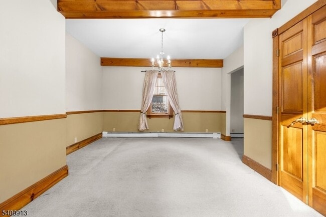 Building Photo - 147 Millbrook Ave