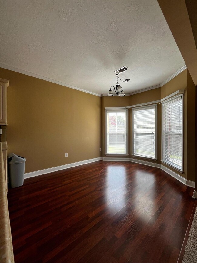 Building Photo - 1100 Autumn Blaze Ln