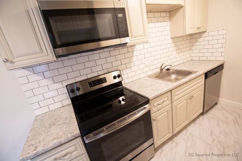 Building Photo - 803 Plate St