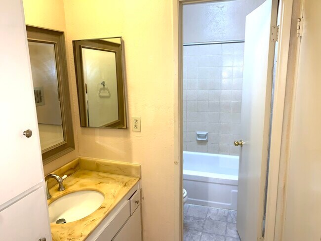 Building Photo - 4361 Berryman Ave