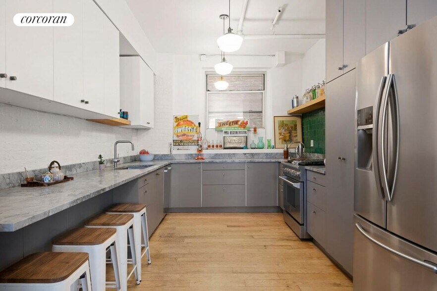 Building Photo - 138 Watts St