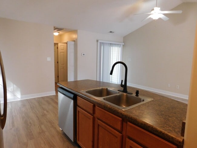 Building Photo - 221 Churchill Court - located in the Townes at Flamingo Oaks