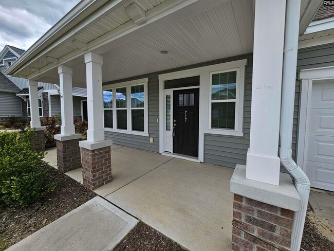 Building Photo - 717 N Pinewalk Way