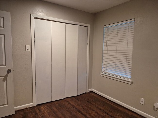 Building Photo - 1803 Colby Dr