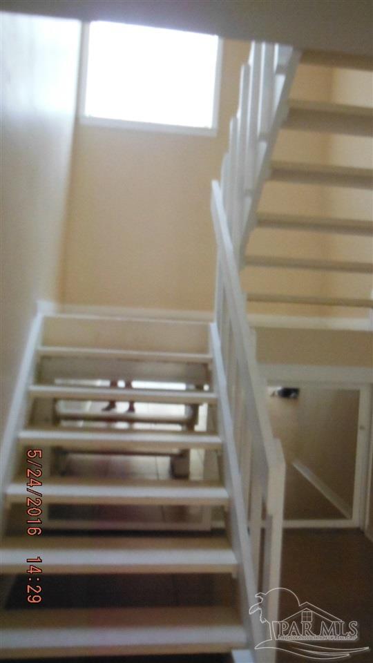 Building Photo - 2361 Sugartree Ct