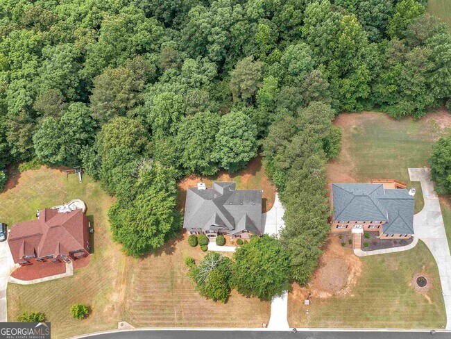 Building Photo - 825 Stone Glen Ct