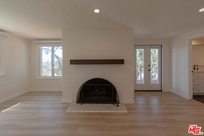 Building Photo - 8351 Zitola Terrace