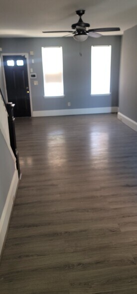 Building Photo - 414 S Franklin St