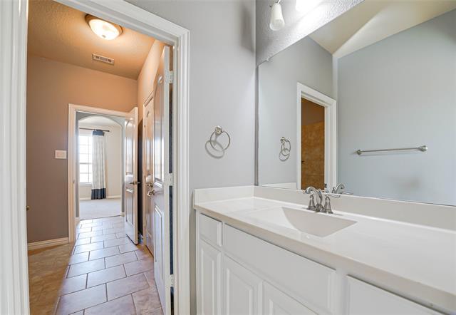 Building Photo - 6844 Westbury Dr