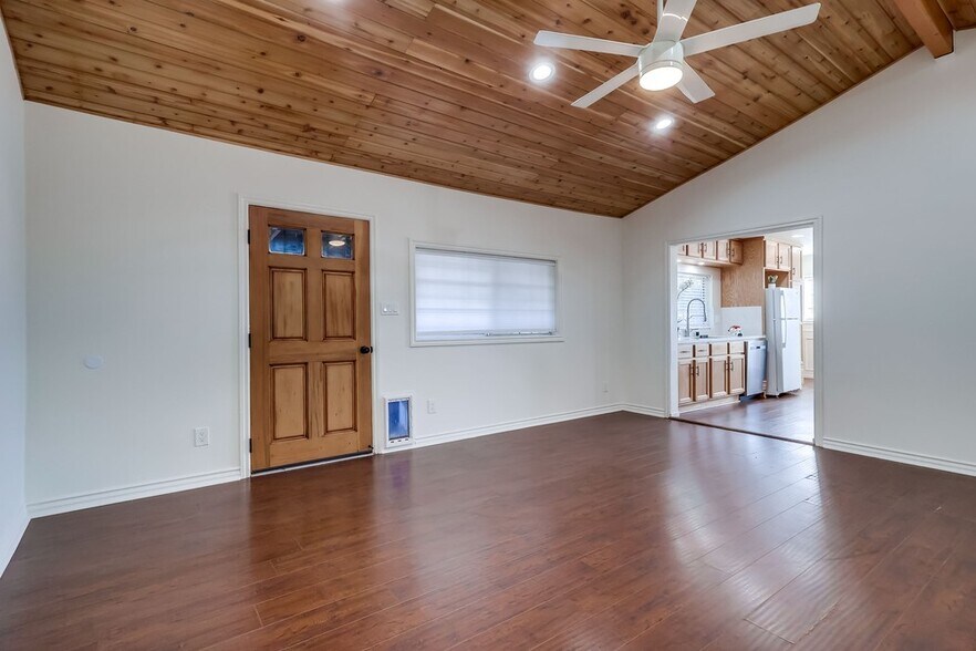 Building Photo - 4445 Marine Ave