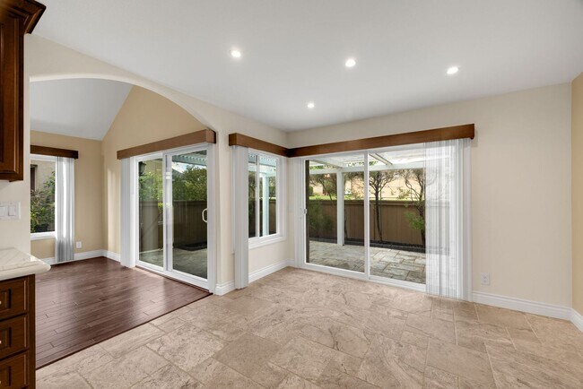 Building Photo - Beautiful 2-Story, 3-Bedroom, 3-Bath Townhome Community Pool