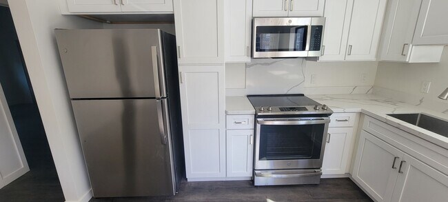 Building Photo - COMING SOON-Unit B-Beds Available in Newly...