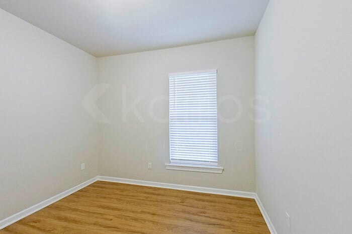 Building Photo - 129 Haygood Pt