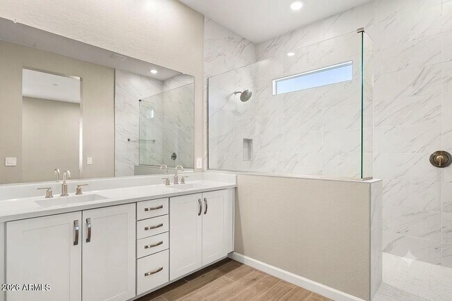 Building Photo - 17042 N 50th Way