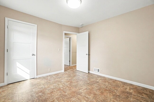 Building Photo - 6767 Military Ave