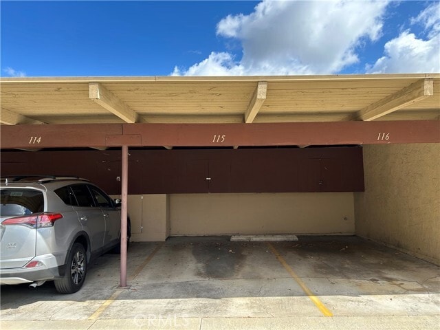 Building Photo - 1000 W MacArthur Blvd