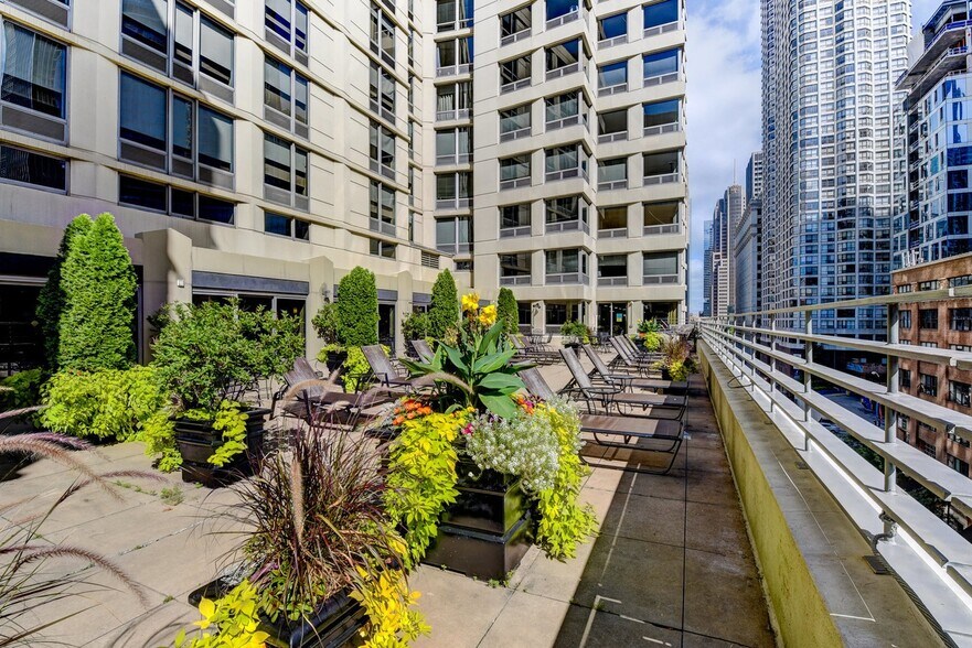 Building Photo - 440 N Wabash Ave