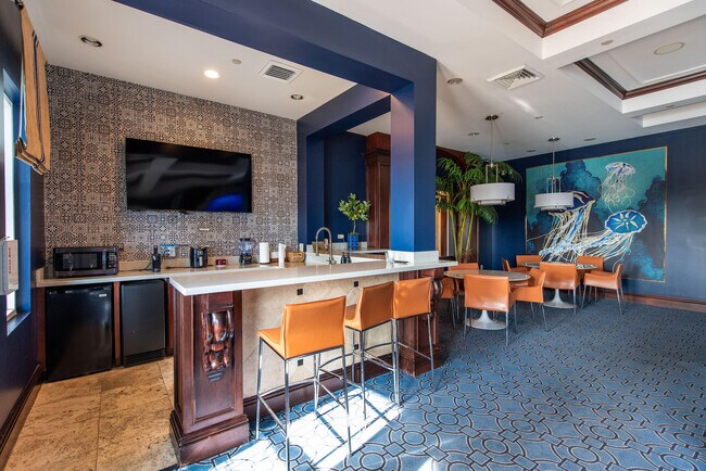 Building Photo - 1106 Tuscany Way