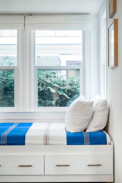 Sitting area near dining room - 829 Superba Ave