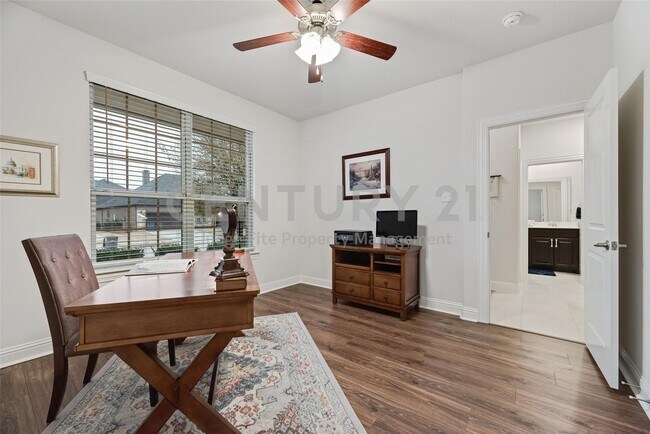 Building Photo - Move-In Ready 4/2/2 in Little Elm For Rent!